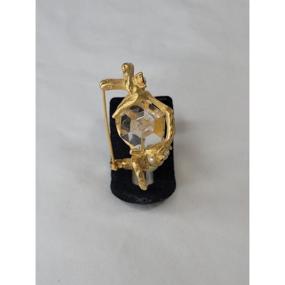 A.J.C. Lucite Brushed Gold Tone Rhinestone Faux Pearl Brooch - Picture 7 of 8